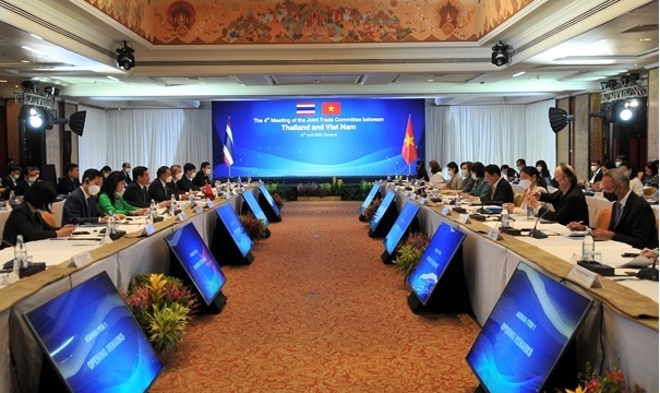Le Vietnam et la Thaïlande ciblent 25 milliards de dollars de commerce bilatéral